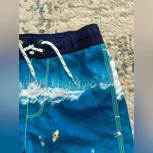 Gap Swim  Trunks Size S - Picture 2 of 8